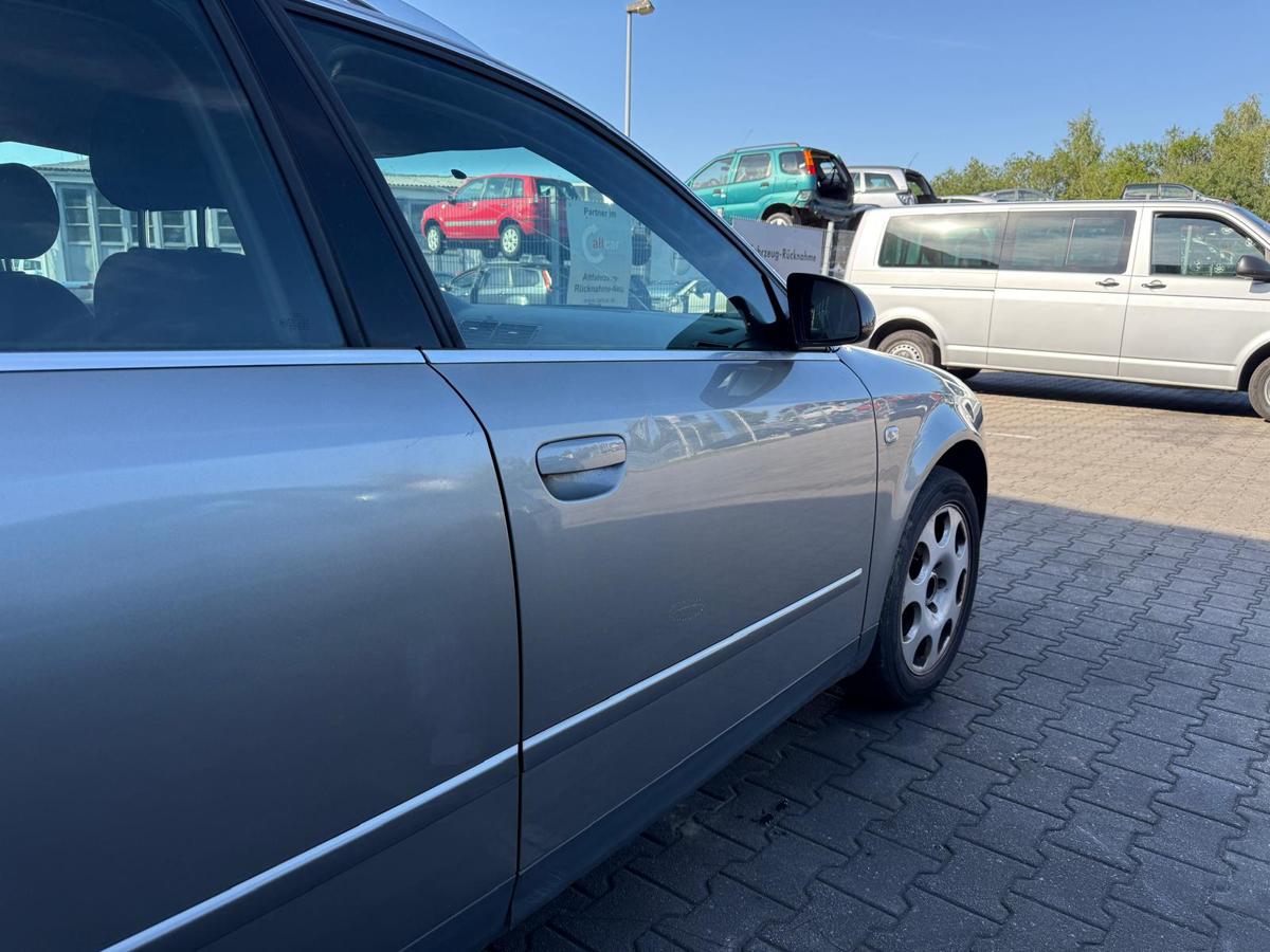 Audi A4 B6 original Tür vorn rechts LY7Q Atlasgrau Metallic Rohbau BJ03